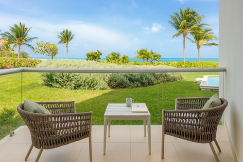 Luxury Beachfront Condo | Private Pool & Jacuzzi