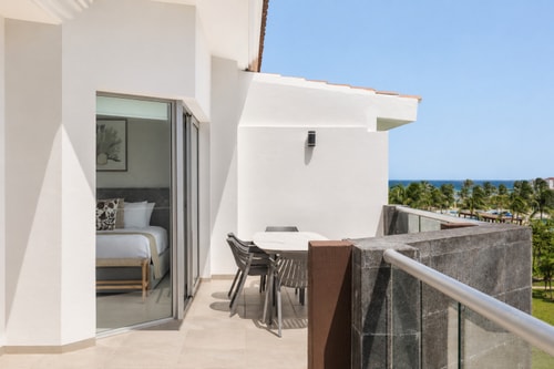 PH | OCEAN VIEW & POOL | MAREAZUL