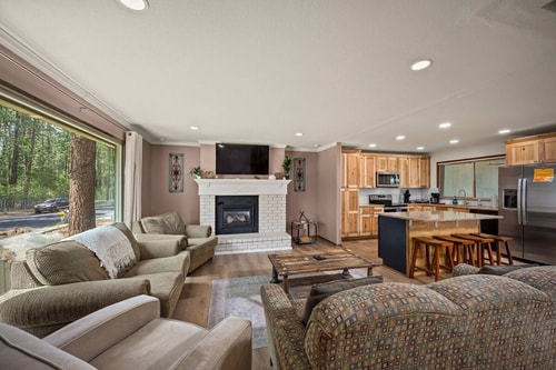 Spacious Pet Friendly Home near Coeur d’Alene!