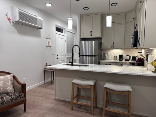 Lux New Private ADU Near Shopping