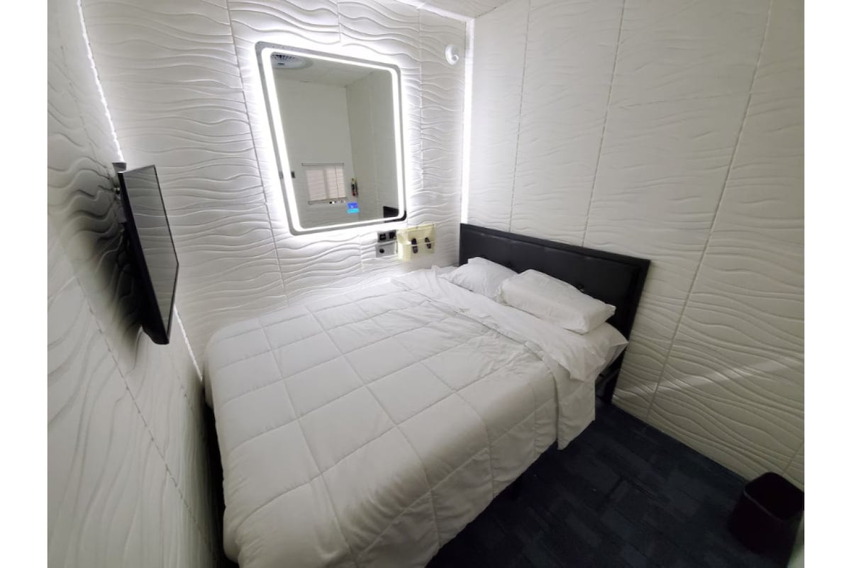 Downtown with Budget-Friendly Room & Free Coffee