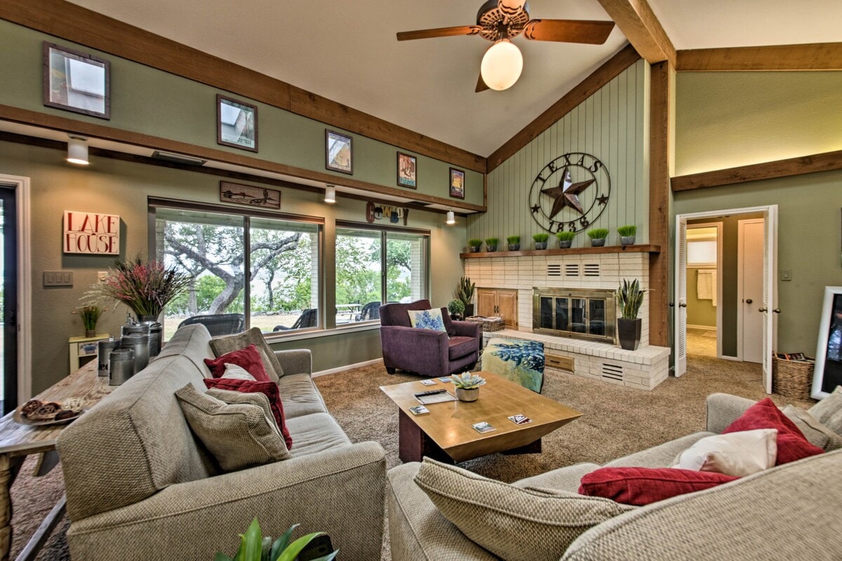 Serene 3 BR Canyon Lake Getaway w/ Stunning Views