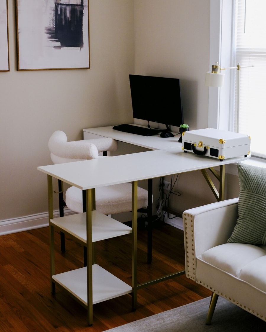 New Modern & Private Workspace