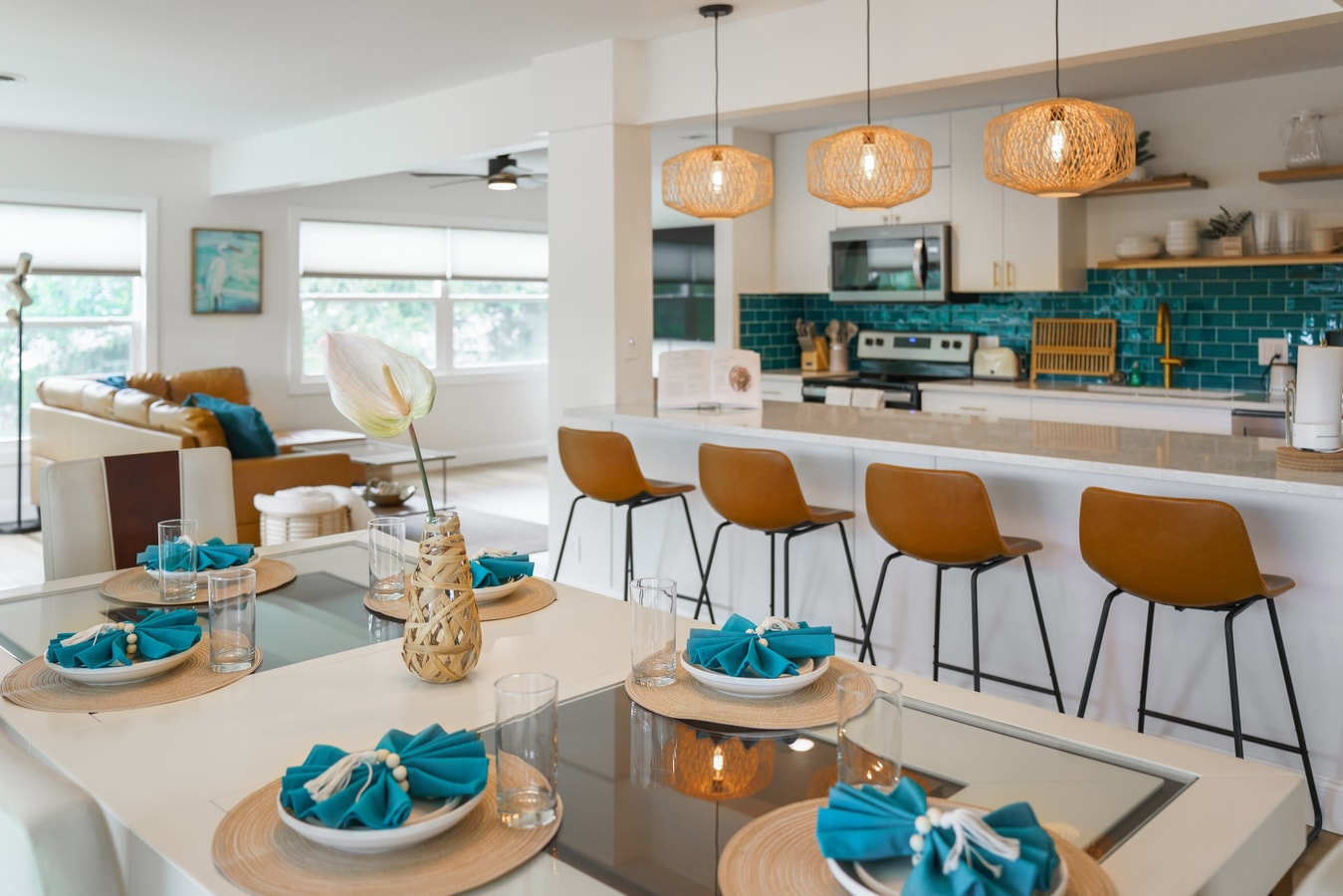 Lakefront Penthouse · 3