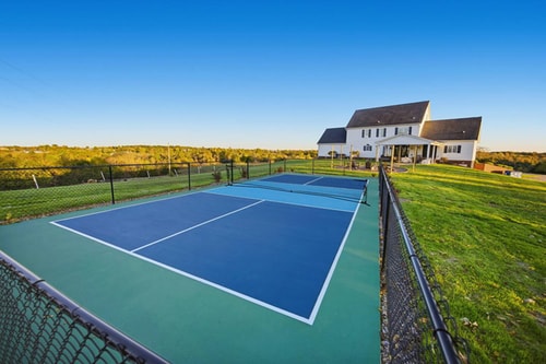 Countryside • Hot Tub • Pickleball • Firepit • Gym