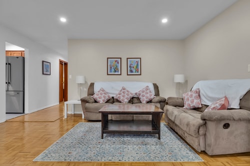 3BR  •  Pet Friendly + Fireplace • Near Caesars