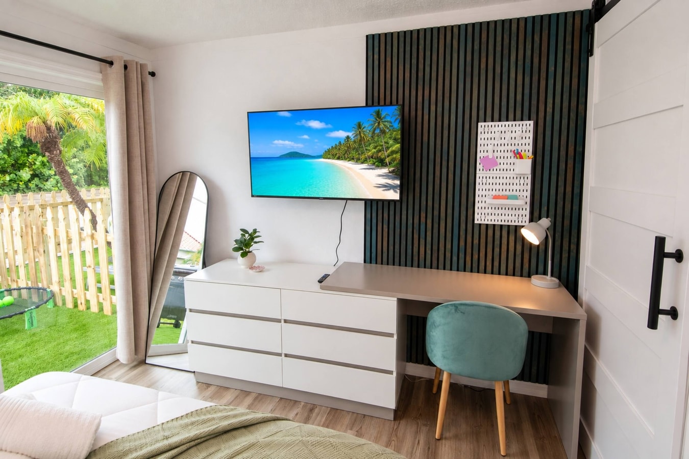 Beach Access & Coastal Suites · 3