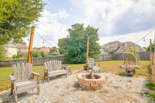 Fire Pit • BBQ Patio • Kids Playground • Sleeps 12