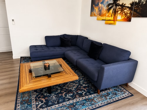 Stylish 2BR Patio, BBQ & Parking