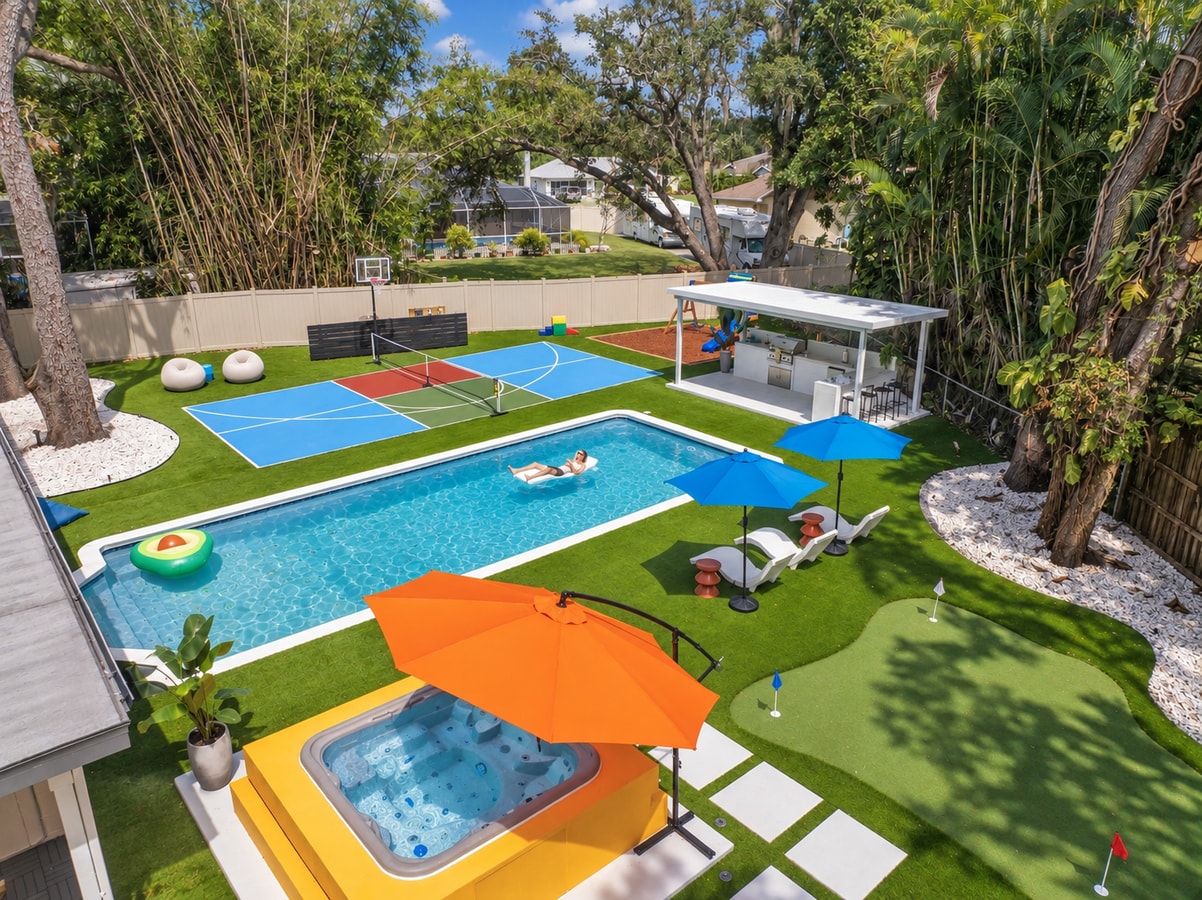 Heated Pool, Pickleball & Basketball & Theater