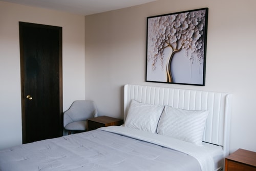 Near O'hare • Personal Gym & Balcony • Safe Area