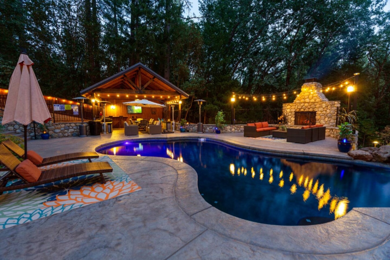 Pool, Hot Tub, Games & 3 Decks