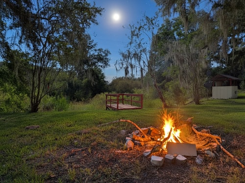 Forest Hideaway • Screened Porch • Grill
