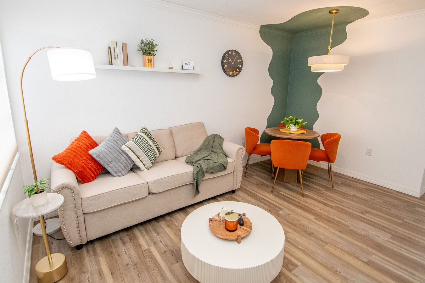 Beach Getaway, Private Yard + Grill & Workspace