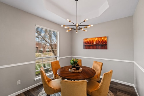 4BRs 4 TVs Sleep 10 Games Fully Fenced Backyard