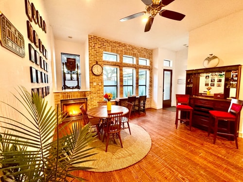 Vintage Modern Luxury-Fair ParkDeep Ellum Walkable