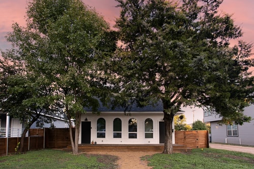 Country Cool in Bishop Arts