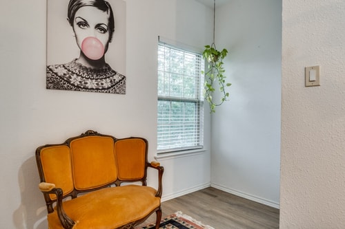 Charming Bishop Arts View Cozy Apt/Long-term Disc.