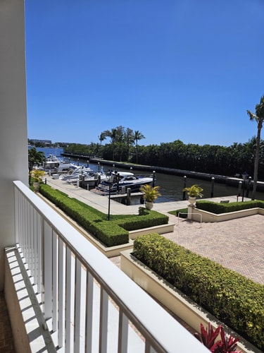 Serene Marina Views await at this One-Bedroom Gem!