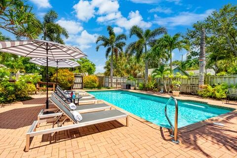 Beach Bliss Pool Villa 3 in Prime Location