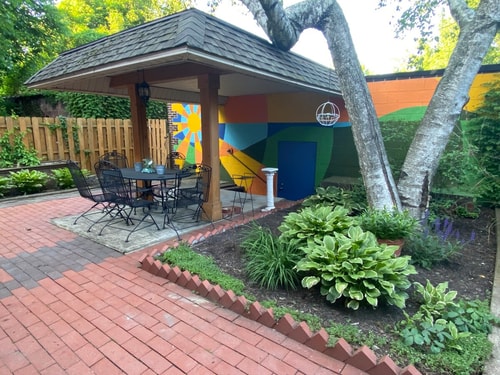 Oasis by Frick Park w Garage Parking