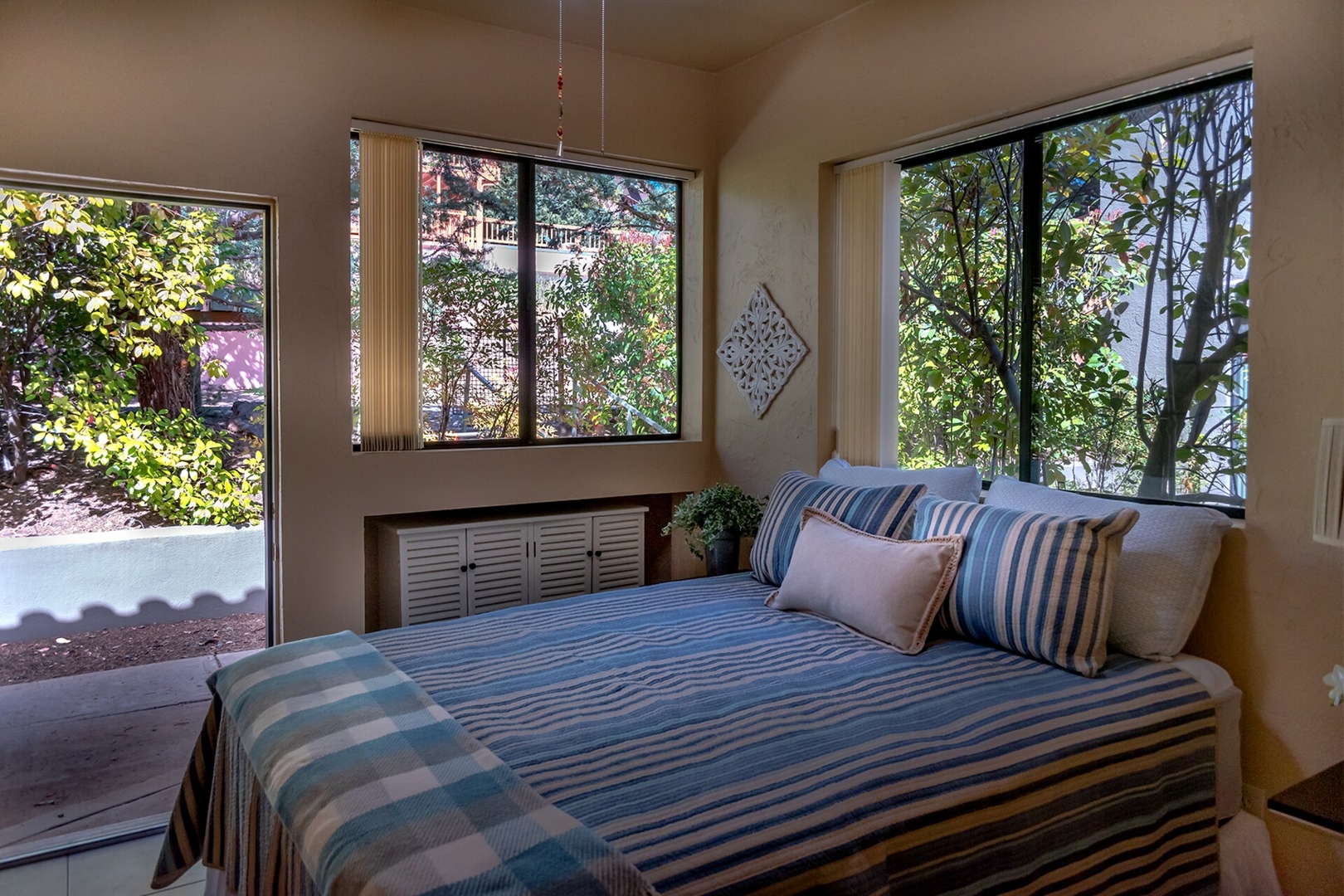 Unit B - Hummingbird Villa @ Uptown View Villas 23 Vista Ridge Sedona