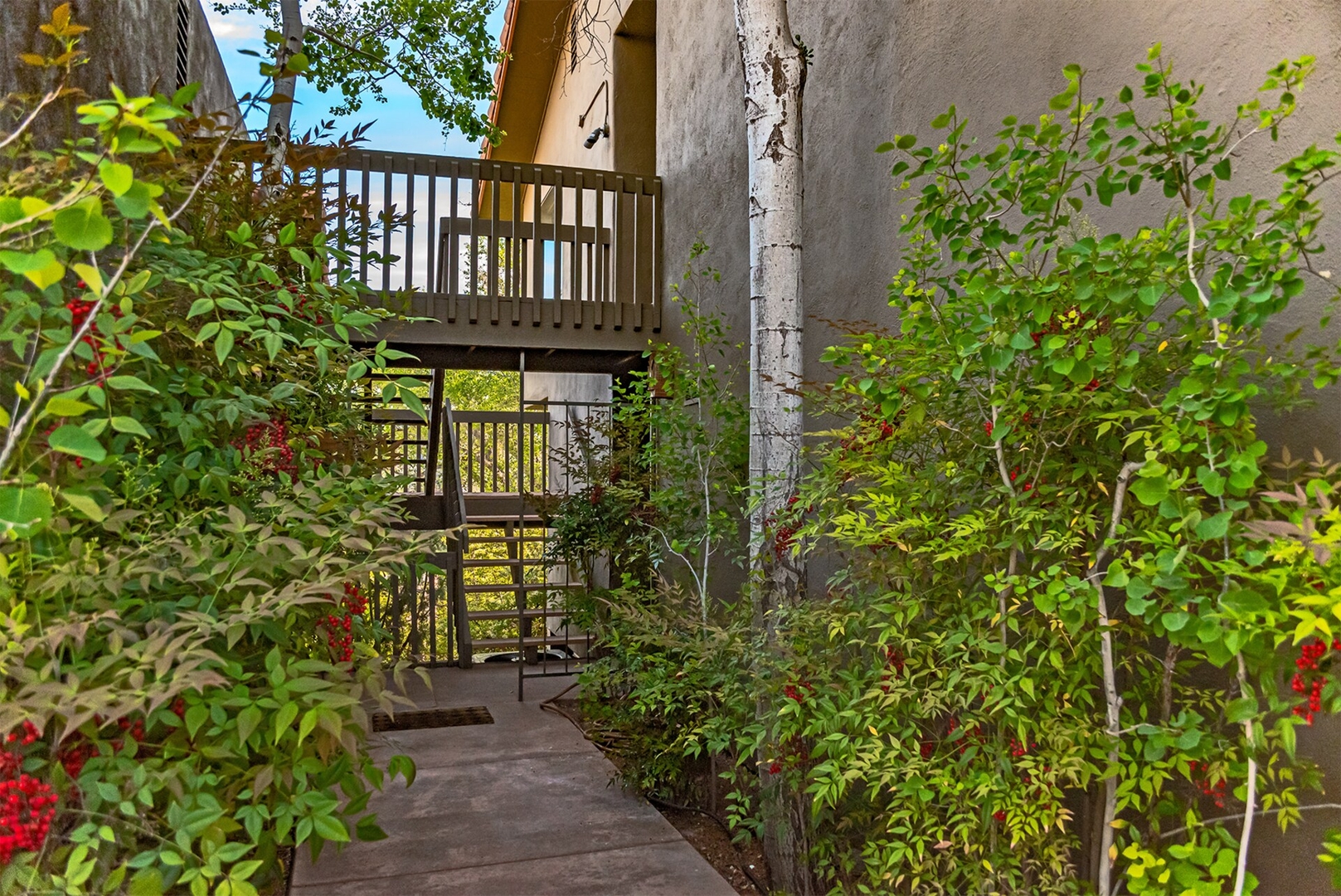 Unit F2 - Red Hawk Studio @ Uptown View Villas 8 Vista Ridge Sedona