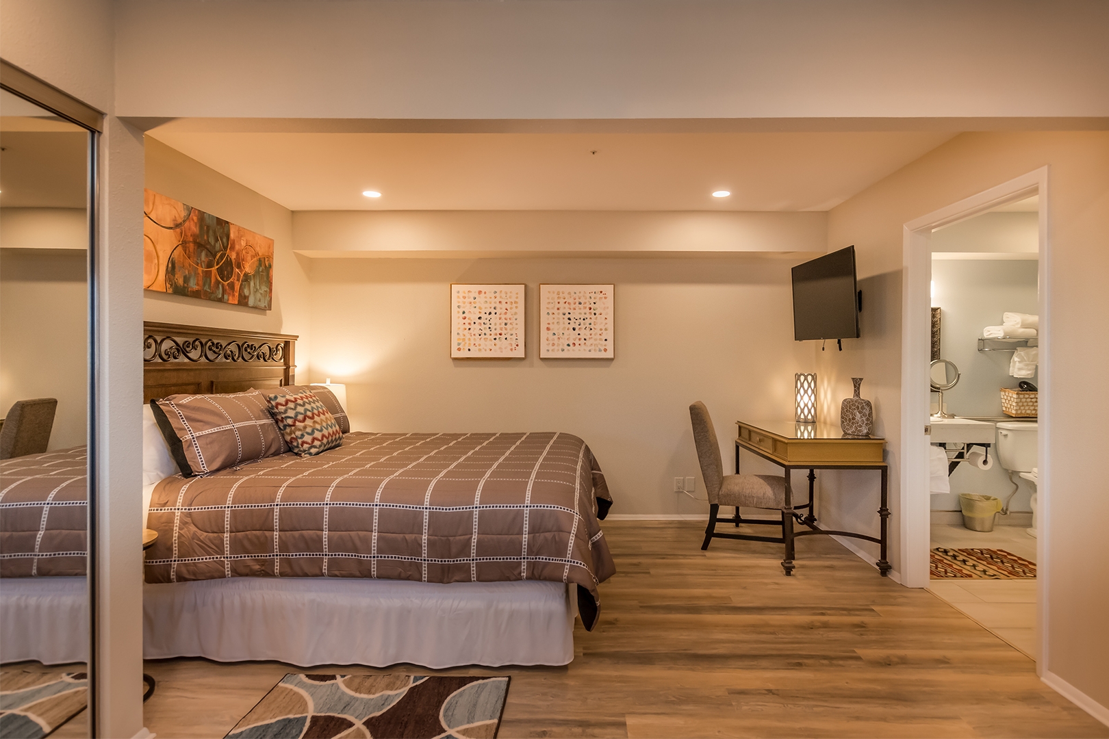 Sedona Uptown Suites - 102 Manzanita Junior Suite 3 Vista Ridge Sedona