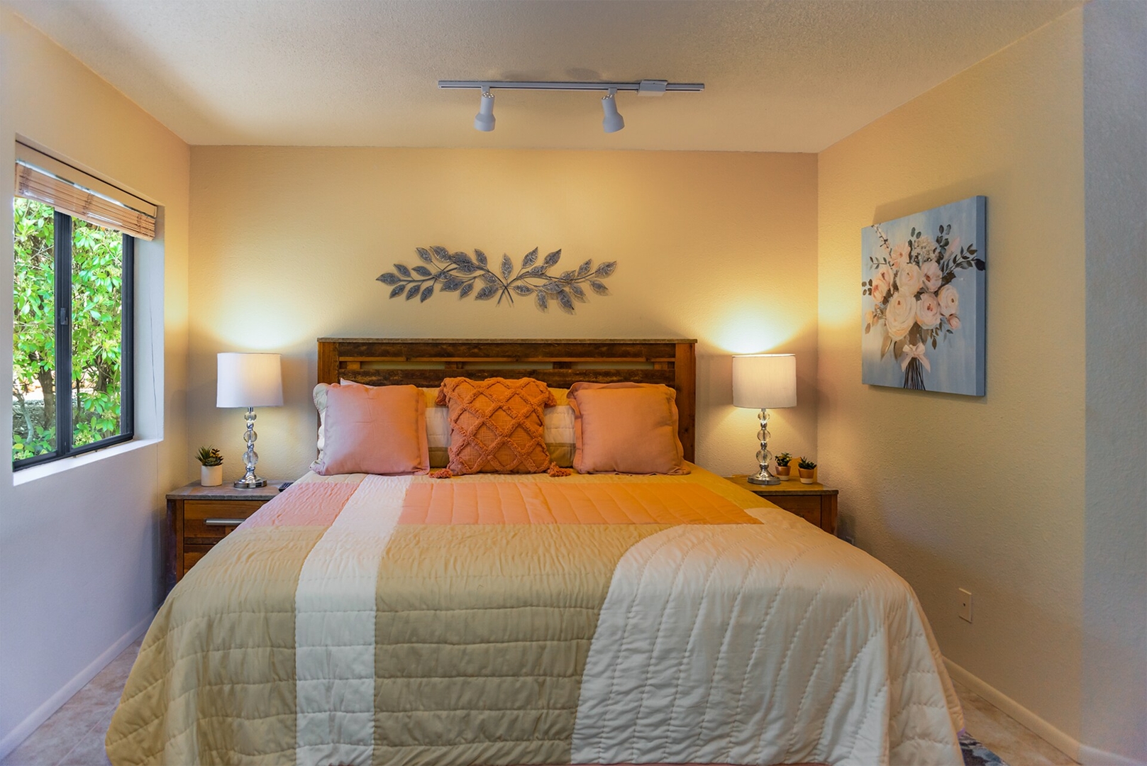 Unit A - Yellow Finch @ Uptown View Villas 11 Vista Ridge Sedona