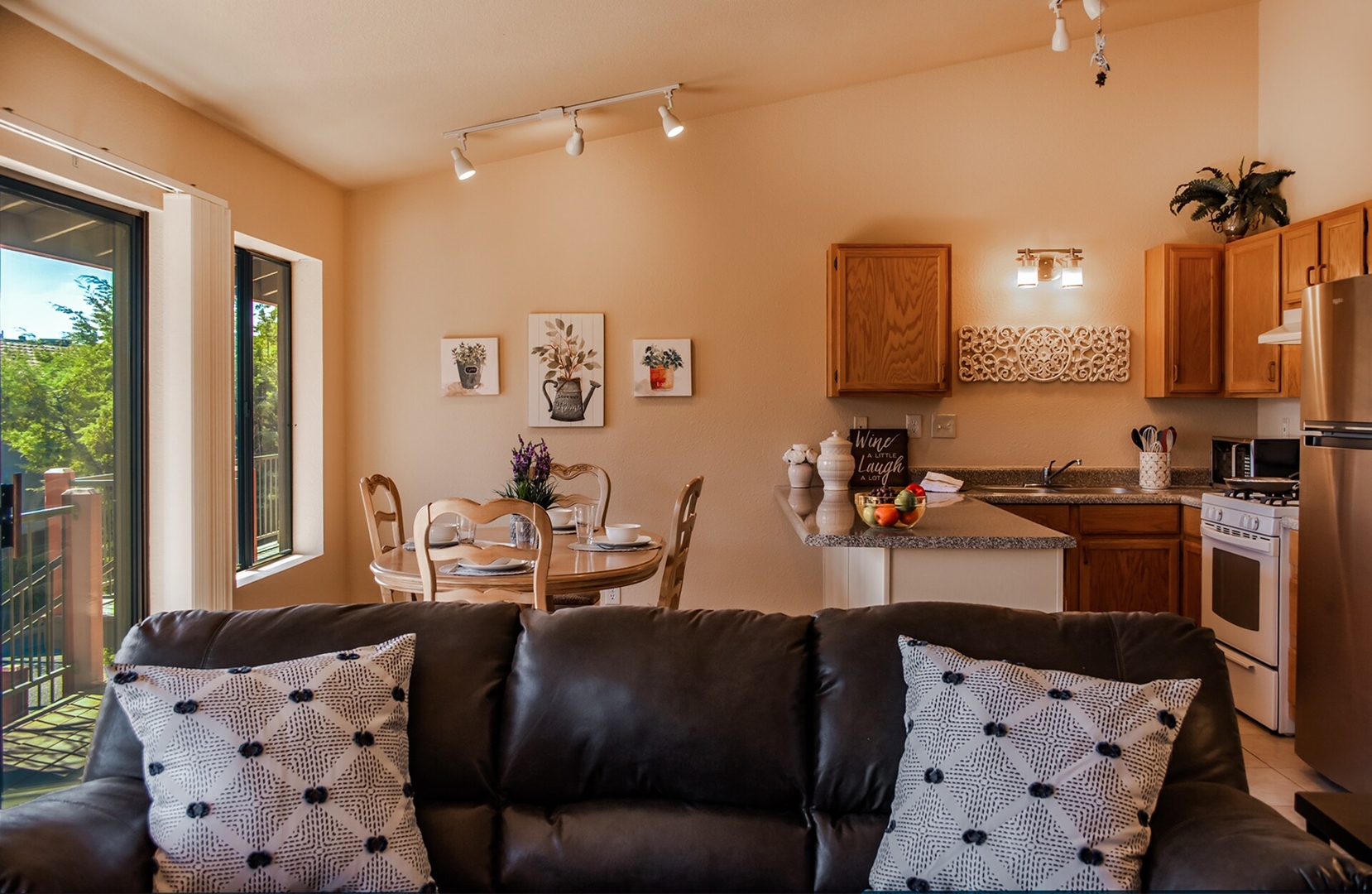 Unit B - Hummingbird Villa @ Uptown View Villas 8 Vista Ridge Sedona