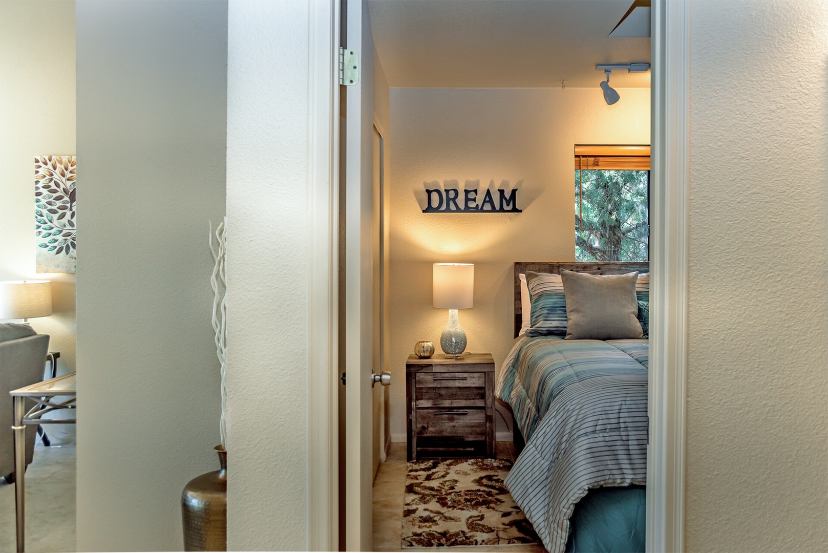 Unit A - Yellow Finch @ Uptown View Villas 16 Vista Ridge Sedona