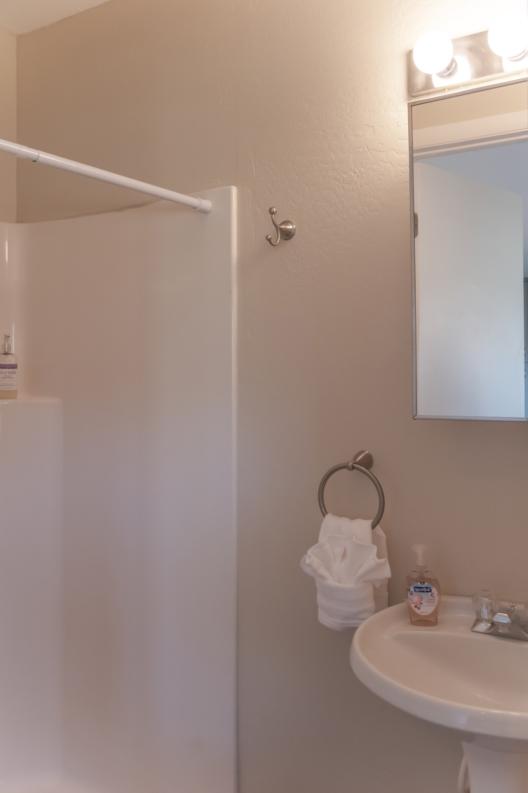 Unit E2 - Chickadee Studio @ Uptown View Villas 4 Vista Ridge Sedona