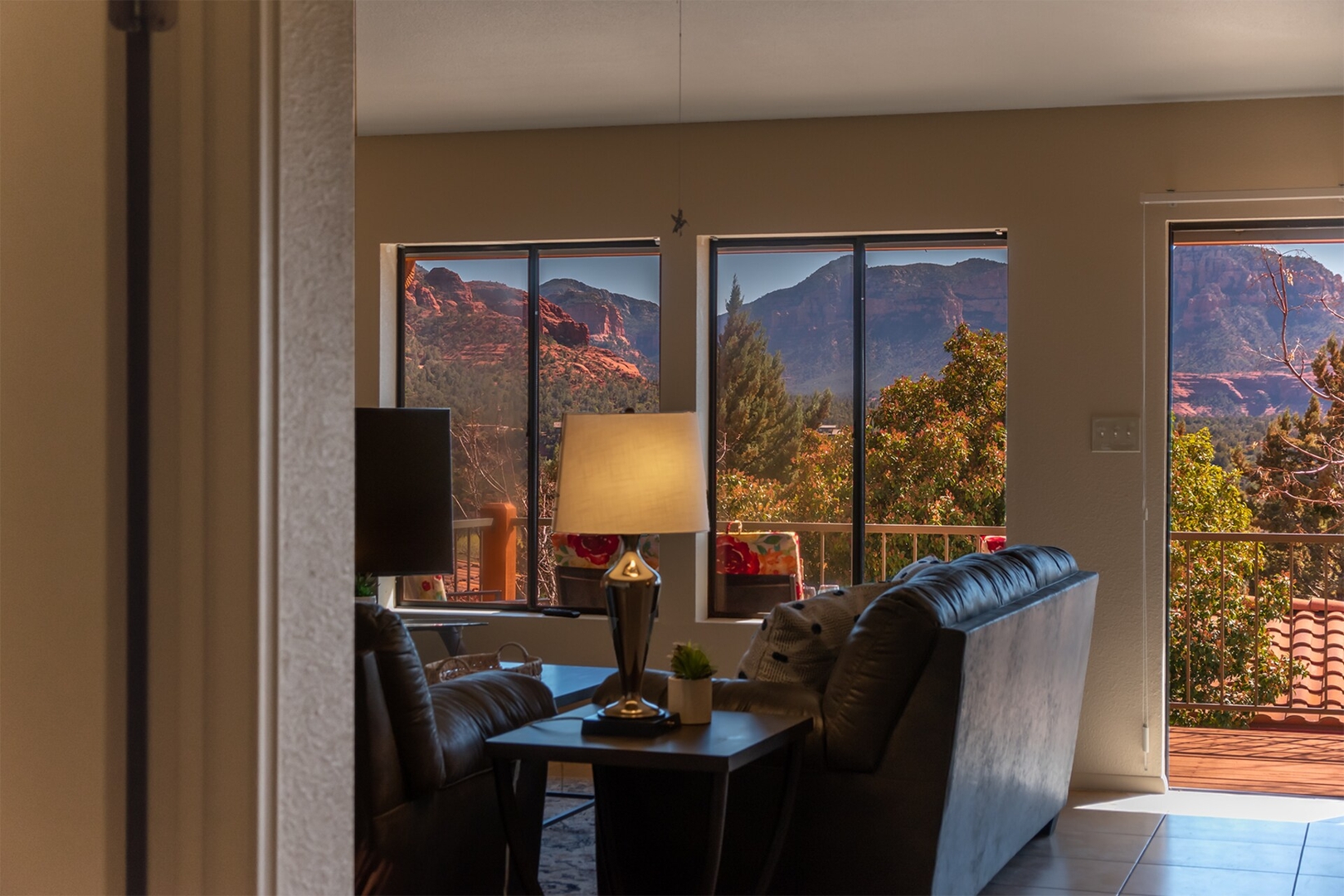 Unit B - Hummingbird Villa @ Uptown View Villas 7 Vista Ridge Sedona