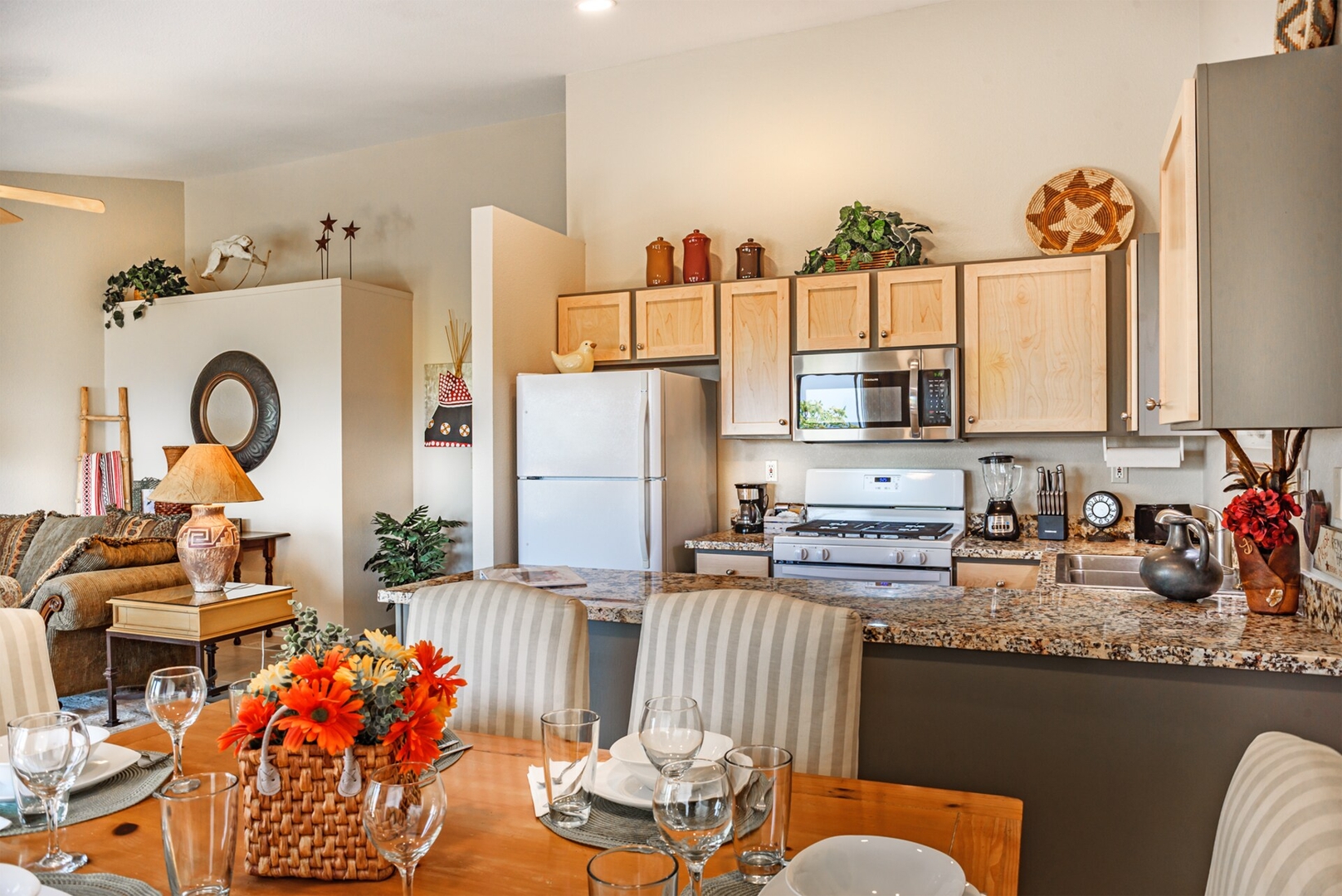 Unit C - Cardinal Villa @ Uptown View Villas 14 Vista Ridge Sedona