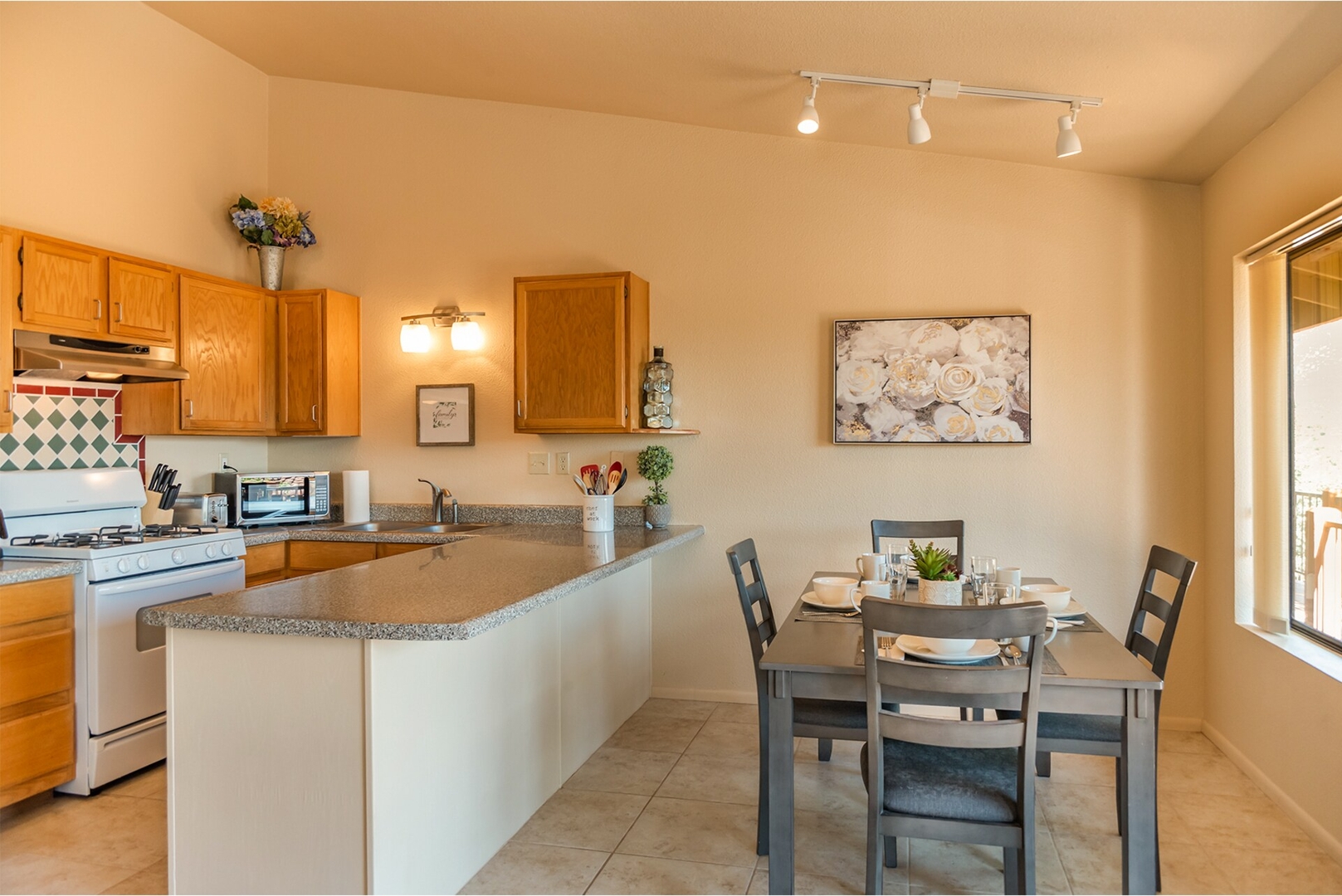 Unit A - Yellow Finch @ Uptown View Villas 10 Vista Ridge Sedona