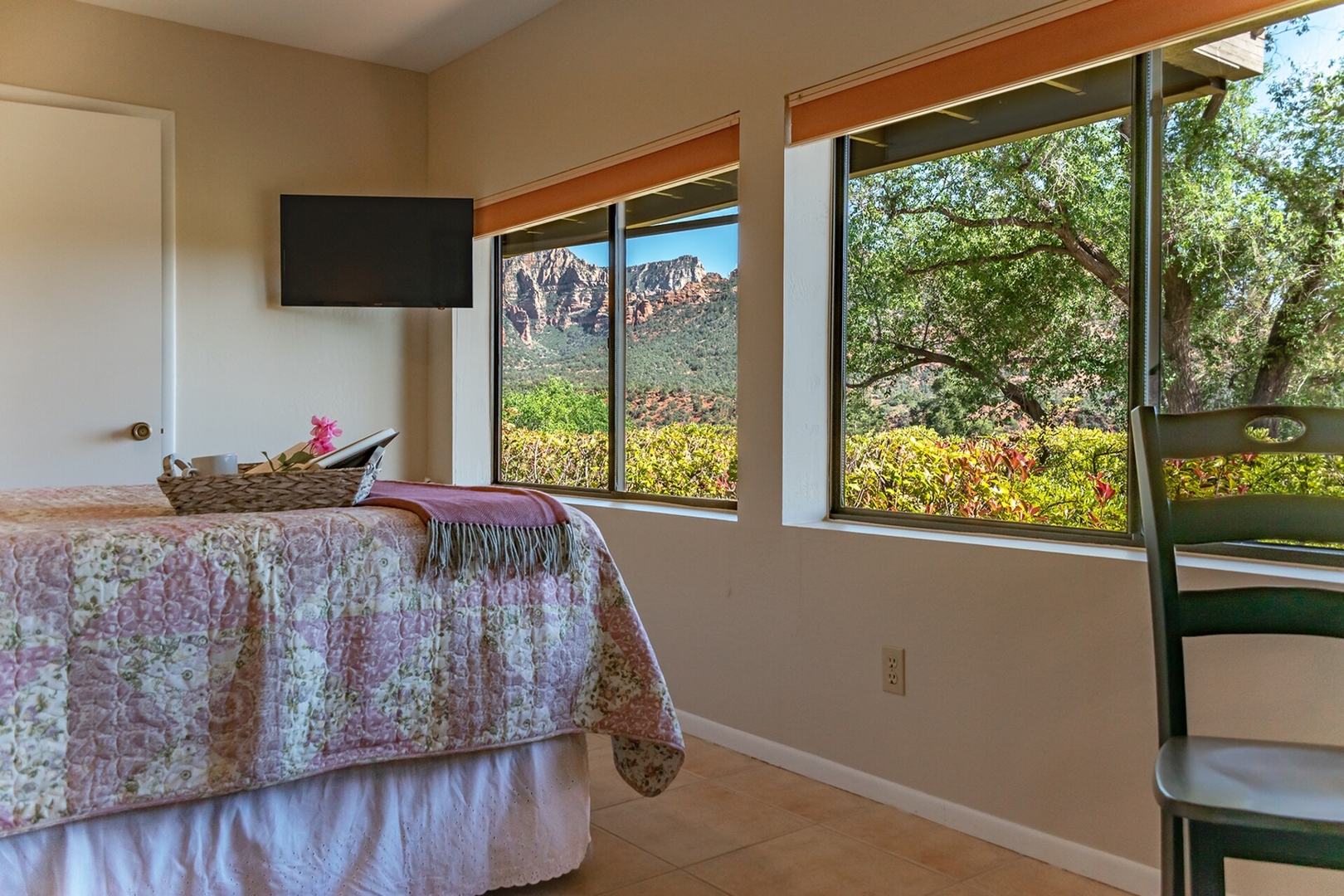 Unit E2 - Chickadee Studio @ Uptown View Villas 1 Vista Ridge Sedona