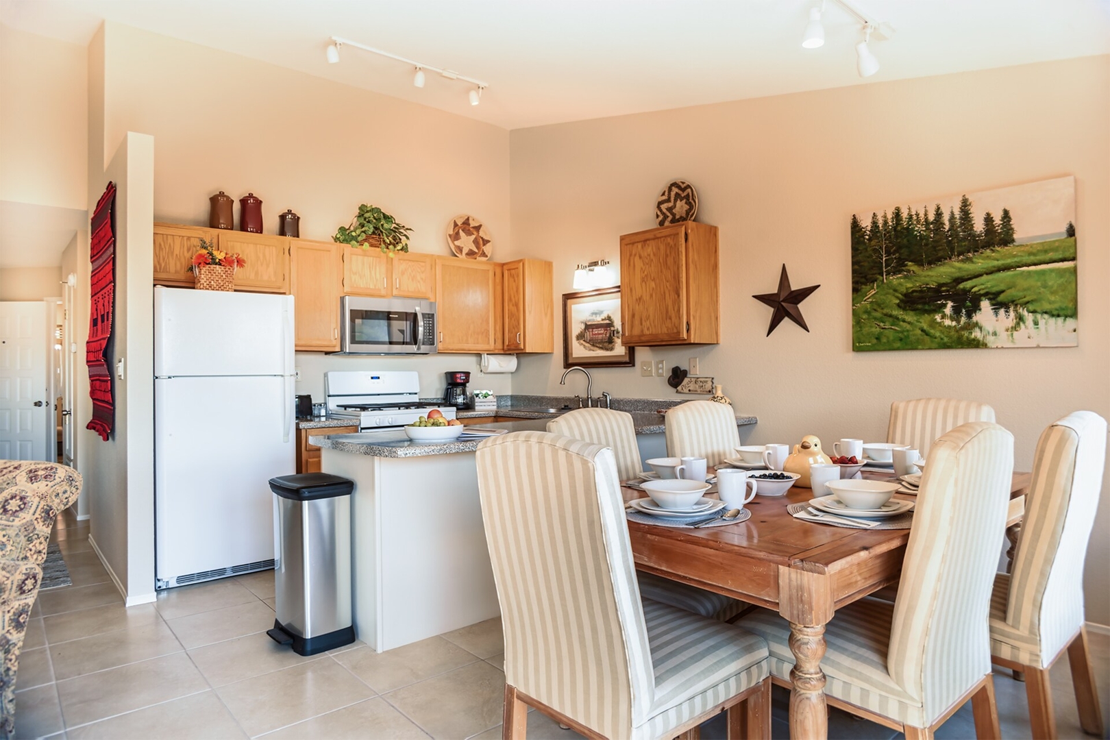 Unit C - Cardinal Villa @ Uptown View Villas 17 Vista Ridge Sedona