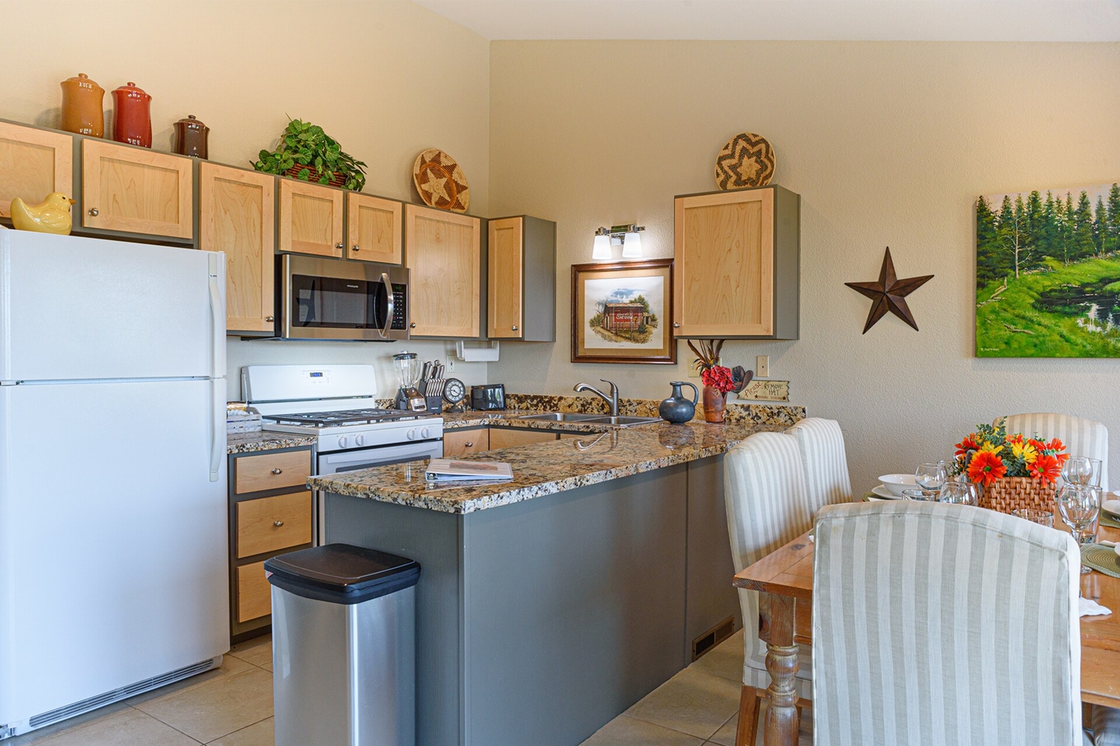 Unit C - Cardinal Villa @ Uptown View Villas 13 Vista Ridge Sedona