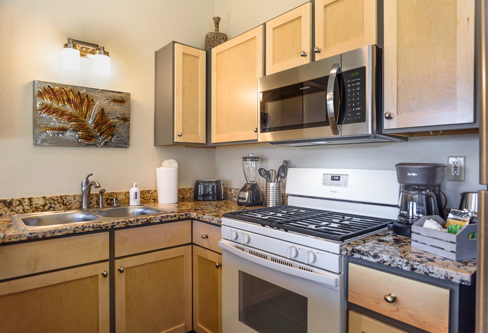 Unit D - Orchard Oriole Villa @ Uptown View Villas 7 Vista Ridge Sedona