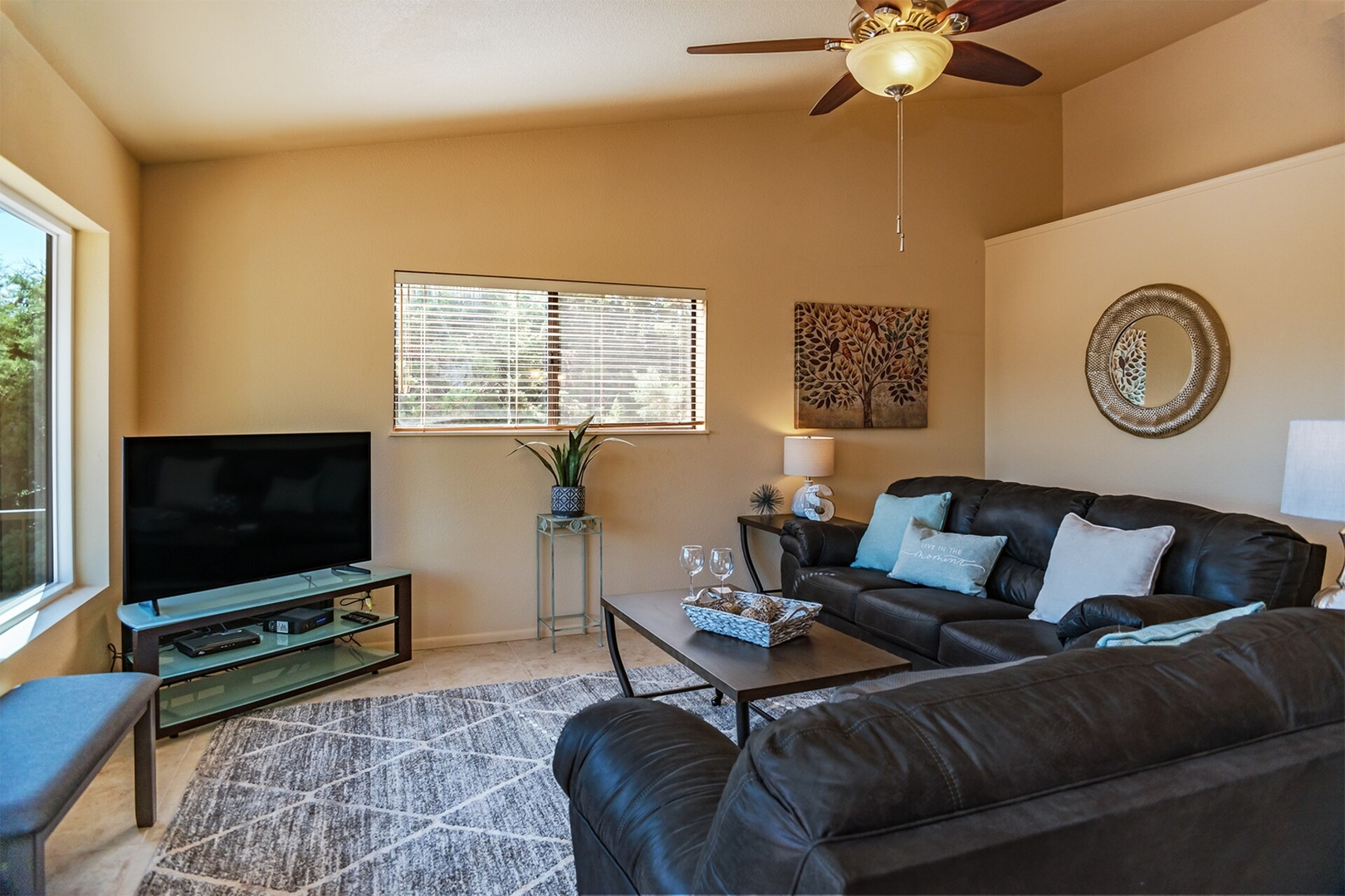 Unit A - Yellow Finch @ Uptown View Villas 1 Vista Ridge Sedona