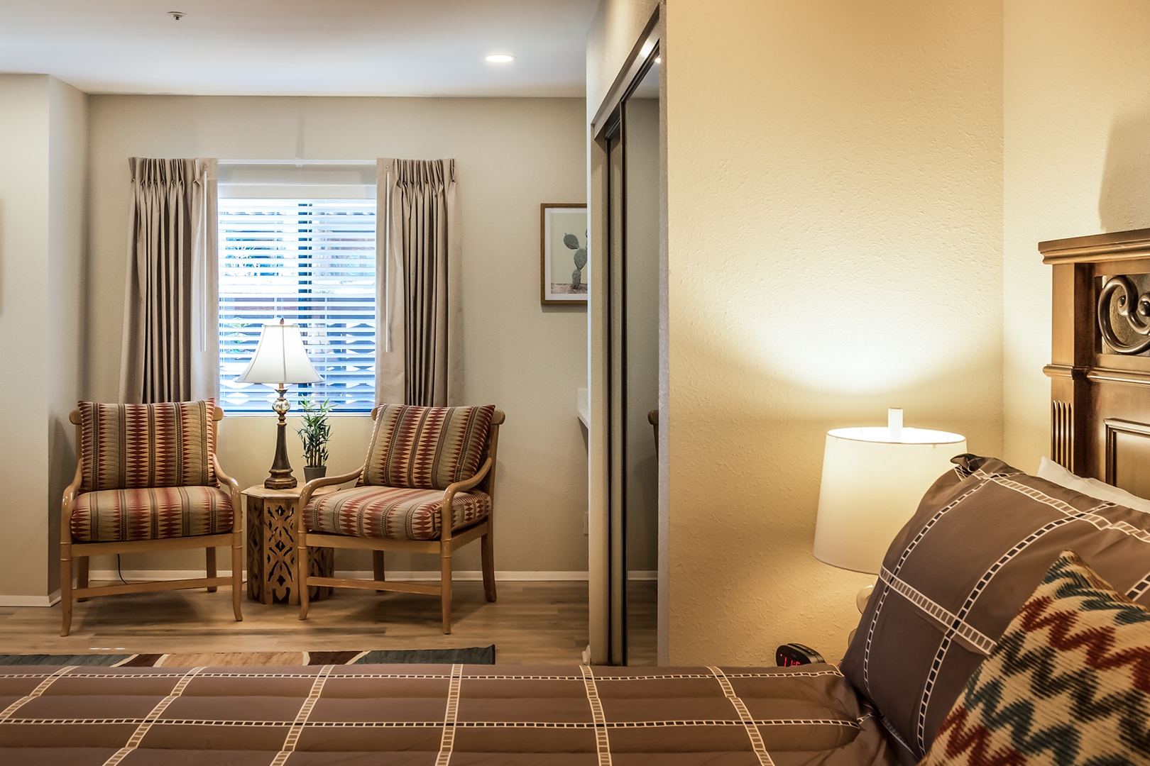Sedona Uptown Suites - 102 Manzanita Junior Suite 4 Vista Ridge Sedona