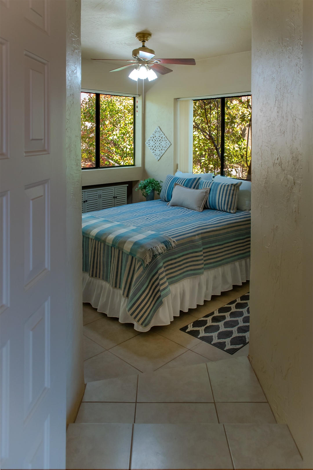 Unit B - Hummingbird Villa @ Uptown View Villas 22 Vista Ridge Sedona