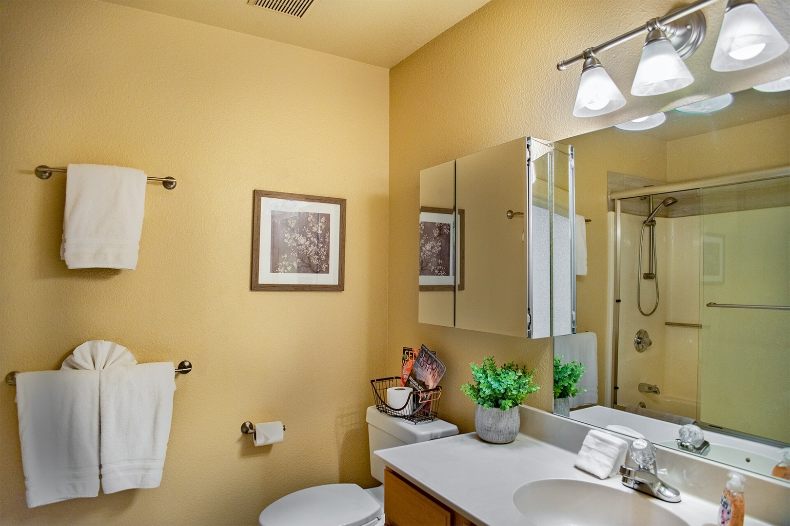 Unit A - Yellow Finch @ Uptown View Villas 18 Vista Ridge Sedona