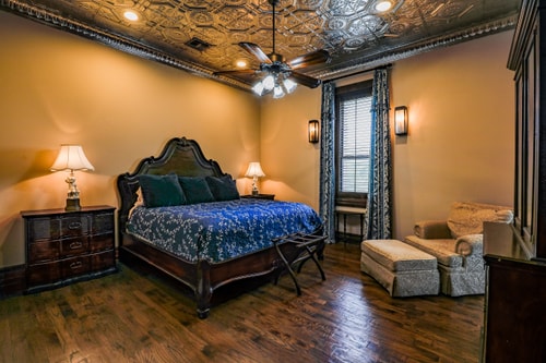 Tom Marks No. 5 at Eastburn Inn