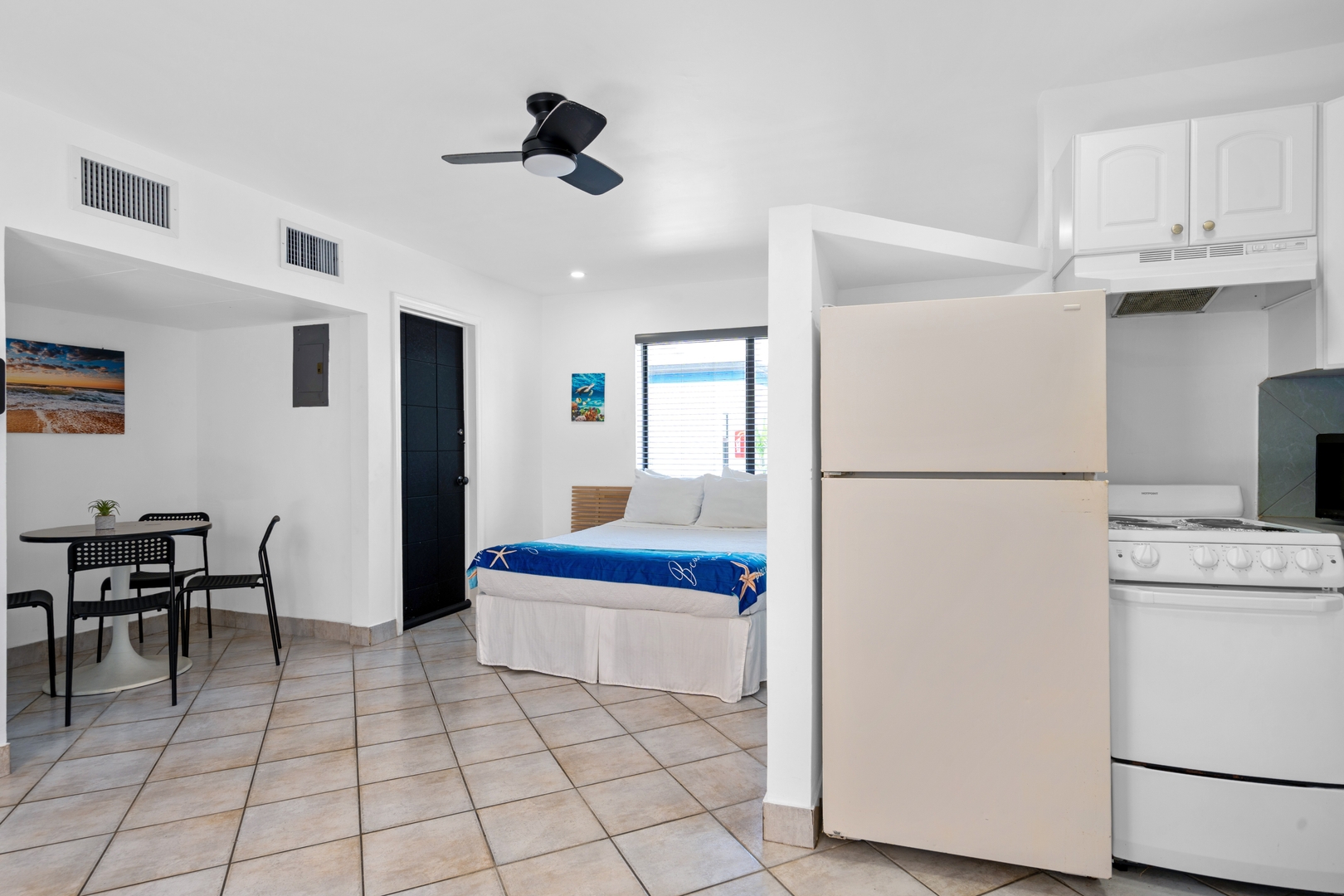 SPACIOUS QUEEN STUDIO + FULL KITCHEN 27 Hollywood Sunrise Hotel
