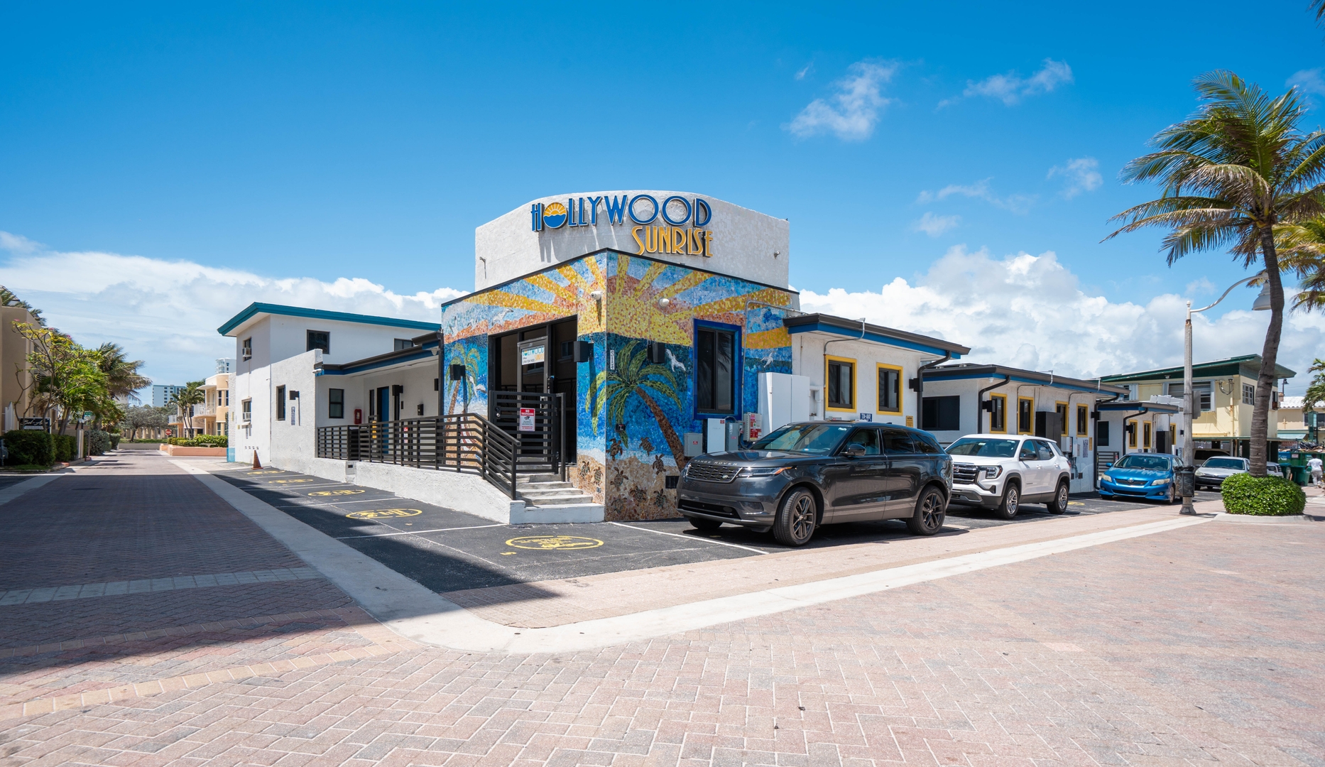 STUDIO + KITCHENETTE | BUDGET GEM 29 Hollywood Sunrise Hotel