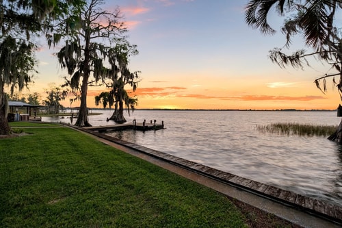 Private Cozy Room Between Lakeland & Winter Haven