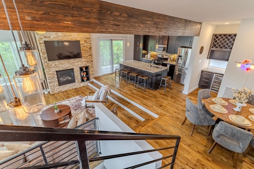 2 Bedroom Houston Heights Home gallery image 2