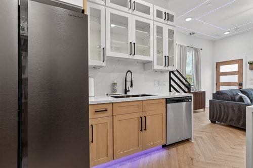 3BR Near Med Center • Garage Parking • Fast Wi-Fi gallery image 5
