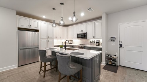 2 BR Near Energy Corridor, Med Center & Downtown gallery image 5